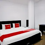 OYO 632 Hotel Mulana