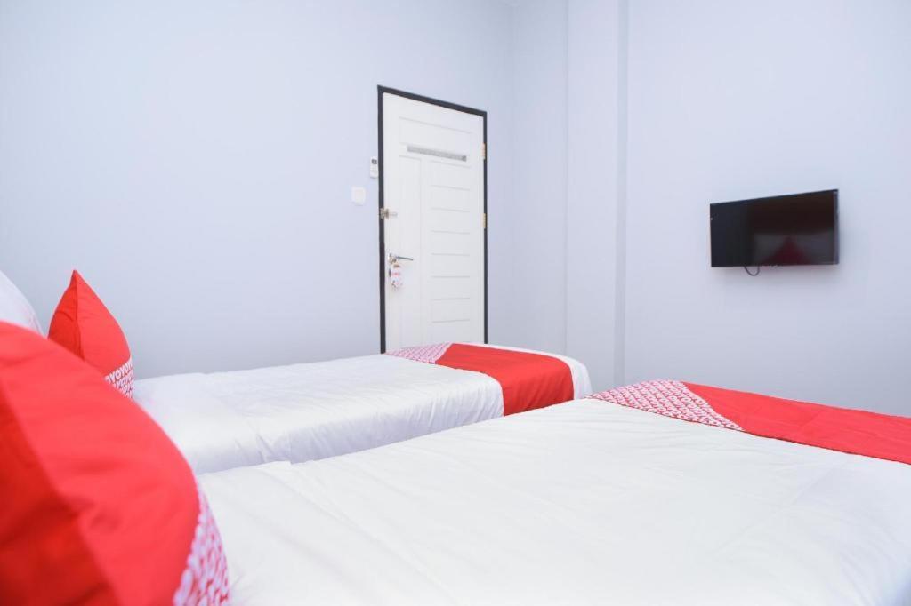 Hotel Oyo 632 Mulana 2*