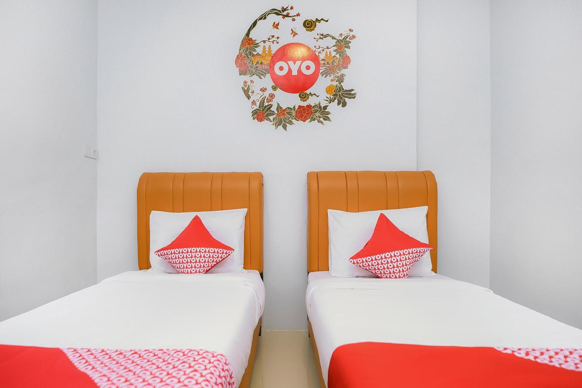 Hotel Oyo 632 Mulana 2*